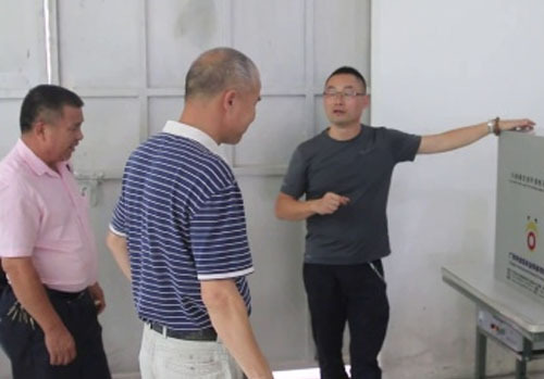 前任美國總統顧問來廠考察